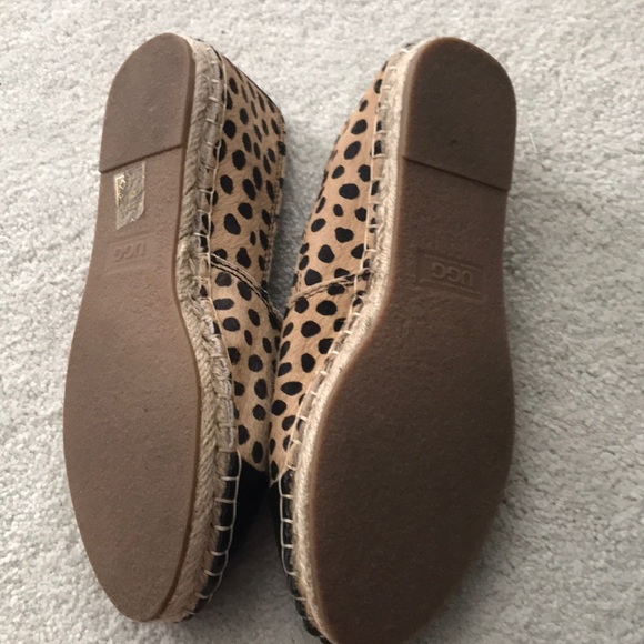 ugg slip on leopard